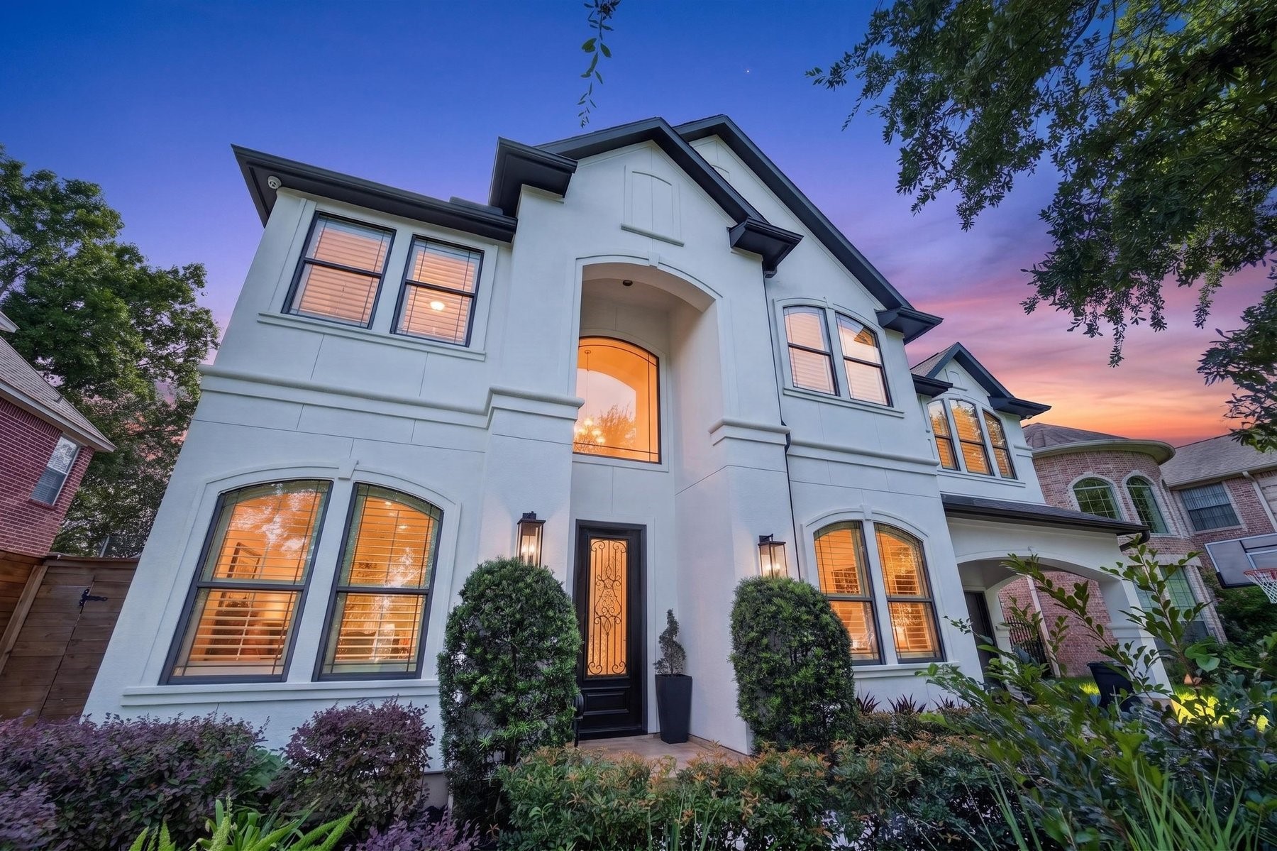 1113 Howard Lane, Bellaire, TX 77401