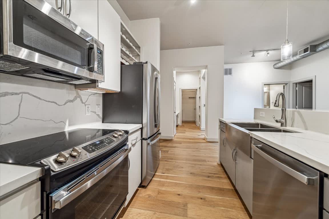 1901 Post Oak Boulevard #1206, Houston, TX 77056